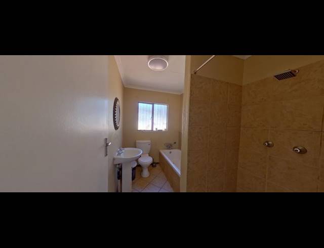 3 BEDROOM HOUSE FOR SALE IN THE ORCHARDS